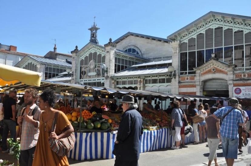 Maison Terrasse Proche Centre Ville Et Ile De Re La Rochelle  Exterior foto